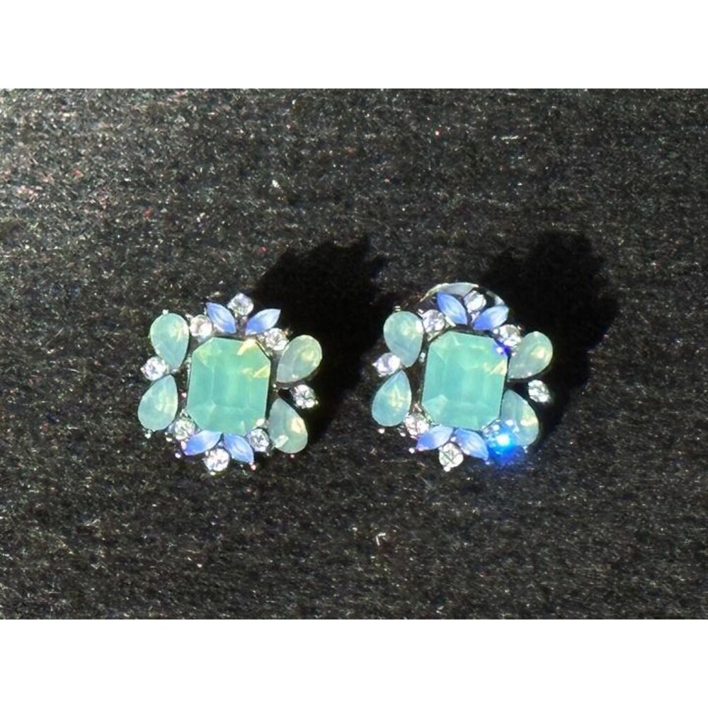 Mint Opal Rhinestone Cluster Stud Earrings Cute Sparkly Gift NWT New Jewelry